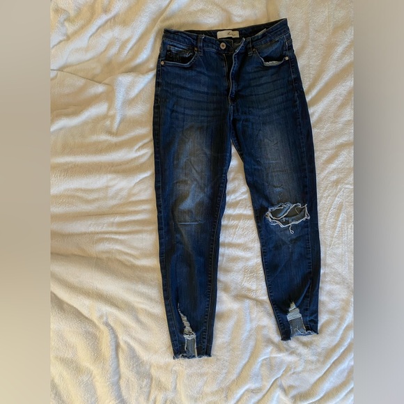 Distressed KanCan Skinny jeans - Picture 1 of 9